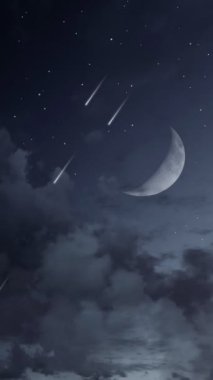 Koyu mavi yıldızlı gece gökyüzünün dikey videosu. Büyük ay ve kayan yıldızlar kabarık bulutlar arasında. Rüya gibi gece doğal arka plan 3 boyutlu animasyon.