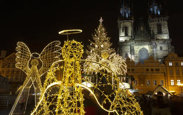 チェコ共和国プラハ旧市街広場のクリスマスムード — ストック写真