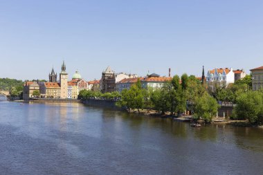 Vltava Nehri üzerinde Sunny Prag City, Çek Cumhuriyeti