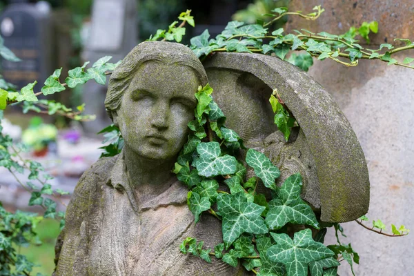 Historic Statue Mystery Old Prague Cemetery Czech Republic — Stock Photo, Image
