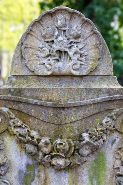 Çek Cumhuriyeti Prag Yahudi Mezarlığı 'ndan Tombstone' un detayları.