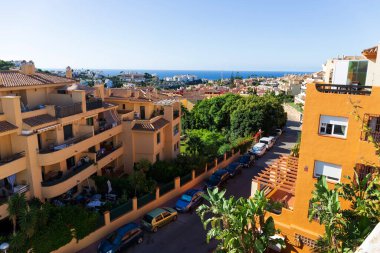 Mijas, Endülüs, İspanya 'da güzel ve renkli İspanyol bitki ve mimarisi