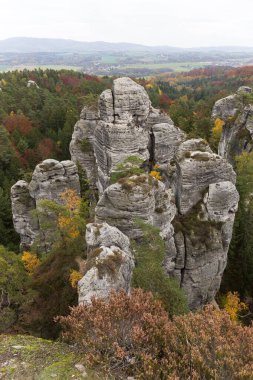 kolorowy krajobraz jesień w Czeskim Raju, Republika Czeska 