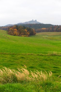 kolorowy krajobraz jesień w Czeskim Raju, Republika Czeska 