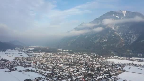 Uitzicht Van Boven Alpen Beieren Bij Het Dorp Farchant — Stockvideo