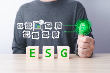 Enerji tasarrufu ve küresel ısınma, iklim değişikliği, ekoloji dostu yatırım, ESG çevre sosyal yönetimi, Yeşil İş İnovasyonu ve Sürdürülebilir Kalkınma kavramını azaltmak için holograma elle dokunun.