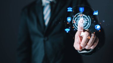 İş adamı bir Ai çipi kullanır. Yeni teknoloji büyük veri ve iş süreci stratejisi, müşteri hizmetleri yönetimi. Dijital dönüşüm yönetimi, şeylerin interneti. Bulut bilgisayarı..
