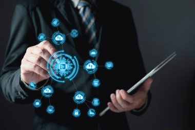 Kişi bir Ai çipine dokunur. Yeni teknoloji büyük veri ve iş süreci stratejisi, müşteri hizmetleri yönetimi. Dijital dönüşüm değişim yönetimi, şeylerin interneti. Bulut bilgisayarı..