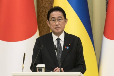 Japonya Başbakanı Fumio Kishida 21 Mart 2023 'te Ukrayna' nın başkenti Kyiv 'de bir basın toplantısı düzenliyor. Yüksek kalite fotoğraf