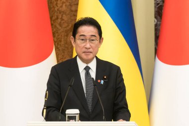 Japonya Başbakanı Fumio Kishida 21 Mart 2023 'te Ukrayna' nın başkenti Kyiv 'de bir basın toplantısı düzenliyor. Yüksek kalite fotoğraf