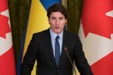 Kanada Başbakanı Justin Trudeau ve Ukrayna Cumhurbaşkanı Volodymyr Zelenskyy 10 Haziran 2023 'te Ukrayna' nın başkenti Kyiv 'de düzenlenen basın toplantısında, Rusya' nın Ukrayna 'ya saldırması üzerine. Yüksek kalite fotoğraf