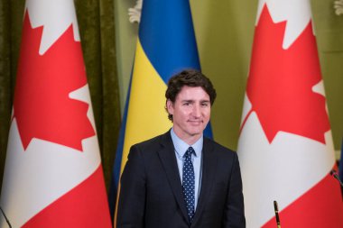 Kanada Başbakanı Justin Trudeau ve Ukrayna Cumhurbaşkanı Volodymyr Zelenskyy 10 Haziran 2023 'te Ukrayna' nın başkenti Kyiv 'de düzenlenen basın toplantısında, Rusya' nın Ukrayna 'ya saldırması üzerine. Yüksek kalite fotoğraf