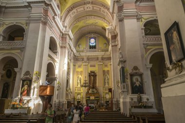 Lutsk, Ukrayna 'daki ünlü Aziz Peter ve Paul Katolik Katedrali, 8 Temmuz 2023. Yüksek kalite fotoğraf