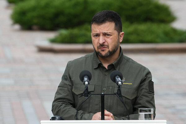 Президент Украины Владимир Зеленский во время совместной пресс-конференции с премьер-министром Дании Метте Фредериксеном в Киеве, Украина 06 сентября 2023 года. Высокое качество фото