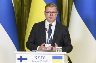 Finlandiya Başbakanı Antti Petteri Orpo Ukrayna Cumhurbaşkanı Volodymyr Zelenskiy ile 23 Ağustos 2023 'te Kyiv, Ukrayna' da düzenlediği ortak basın toplantısında. Yüksek kalite fotoğraf