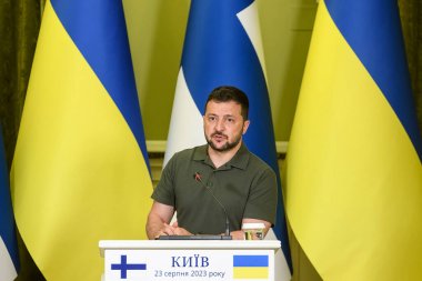 Ukrayna Cumhurbaşkanı Volodymyr Zelenskiy, Finlandiya Başbakanı Antti Petteri Orpo ile 23 Ağustos 2023 'te Kyiv, Ukrayna' da düzenlediği ortak basın toplantısında. Yüksek kalite fotoğraf