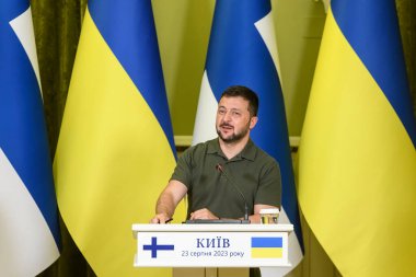 Ukrayna Cumhurbaşkanı Volodymyr Zelenskiy, Finlandiya Başbakanı Antti Petteri Orpo ile 23 Ağustos 2023 'te Kyiv, Ukrayna' da düzenlediği ortak basın toplantısında. Yüksek kalite fotoğraf