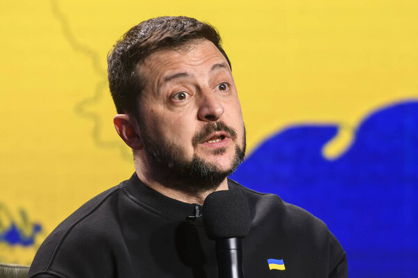 Президент Украины Владимир Зеленский во время большой итоговой пресс-конференции в Киеве, Украина, 19 декабря 2023 года. Высокое качество фото