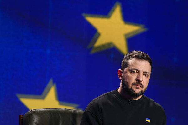 Президент Украины Владимир Зеленский во время большой итоговой пресс-конференции в Киеве, Украина, 19 декабря 2023 года. Высокое качество фото