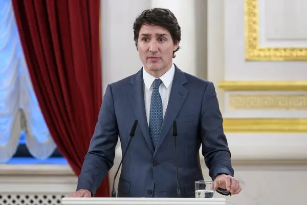Primeiro Ministro Canadense Justin Trudeau Está Participando Uma Conferência Imprensa Fotos De Bancos De Imagens