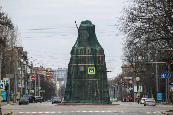 Kharkiv Kurucularının Anıtı 2024 Ukrayna Nın Kharkiv Kentinde Rus Bombardımanı Telifsiz Stok Imajlar