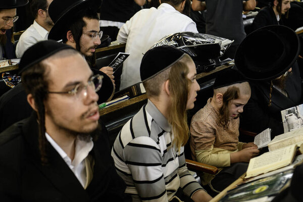 Ultra-Orthodox Jewish Hasids pilgrims pray near the tomb of Rabbi Nachman on the eve of Rosh Hashanah holiday, Jewish New Year, amid Russia continues the war in Ukraine. Uman, Ukraine 15-09-2023
