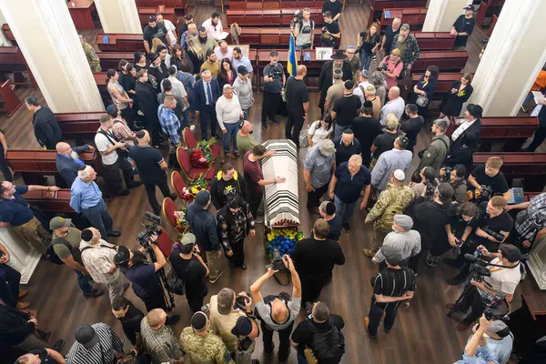 stock image Ukrainian Jews, relatives, and friends attend a farewell ceremony for the late Ukrainian serviceman Matisyahu Anton Samborskiy at the Central Synagogue in Kyiv, Ukraine, September 12, 2024