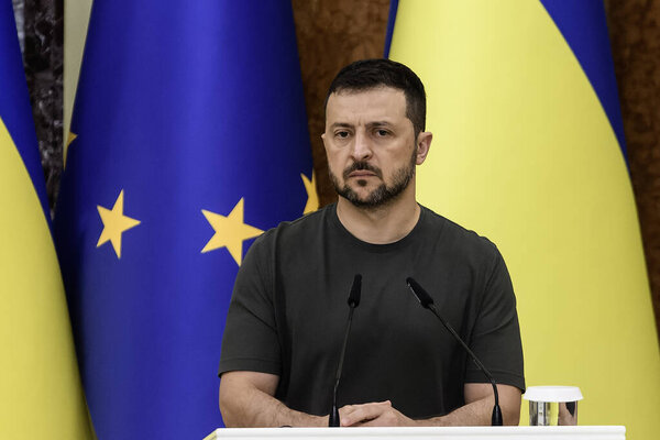 Президент Украины Владимир Зеленский во время совместной пресс-конференции с президентом Европейской комиссии Урсулой фон дер Лейен в Киеве, Украина, 20 сентября 2024 года. Высокое качество фото