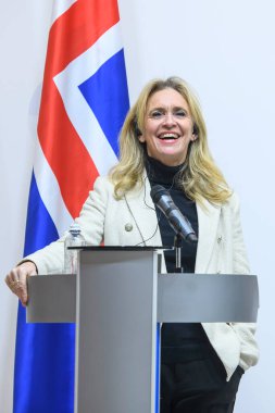 İzlanda Dışişleri Bakanı Thorgerdur Katrin Gunnarsdottir, Ukrayna Dışişleri Bakanı Andrii Sybiha ile 7 Ocak 2025 'te Ukrayna' nın Kyiv kentinde düzenlediği ortak basın toplantısına katıldı. Yüksek kalite fotoğraf