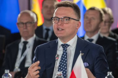 31 Mart 2025 'te Bucha, Ukrayna' daki Bucha Zirvesi forumu sırasında Sejm Szymon Holownia Sözcüsü. Yüksek kalite fotoğraf