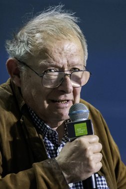 Polonyalı aydın ve gazeteci Adam Michnik 9 Mayıs 2025 'te Ukrayna' nın Kyiv kentinde düzenlenen Kyiv Güvenlik Forumu 'nda konuşma yaptı. Yüksek kalite fotoğraf