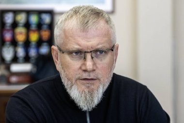 Kryvyi Rih Belediye Başkanı, Oleksandr Vilkul, Ukrayna 'nın Rih belediyesindeki ofisinde, 7 Nisan 2025. Yüksek kalite fotoğraf