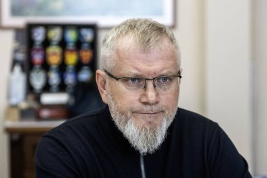 Kryvyi Rih Belediye Başkanı, Oleksandr Vilkul, Ukrayna 'nın Rih belediyesindeki ofisinde, 7 Nisan 2025. Yüksek kalite fotoğraf