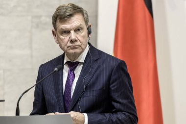 Almanya Dışişleri Bakanı Johann Wadephul, Ukrayna Dışişleri Bakanı Andriy Sybiha ile 30 Haziran 2025 'te Ukrayna' nın Kyiv kentinde düzenlediği ortak basın toplantısında. Yüksek kalite fotoğraf