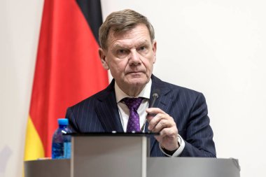 Almanya Dışişleri Bakanı Johann Wadephul, Ukrayna Dışişleri Bakanı Andriy Sybiha ile 30 Haziran 2025 'te Ukrayna' nın Kyiv kentinde düzenlediği ortak basın toplantısında. Yüksek kalite fotoğraf