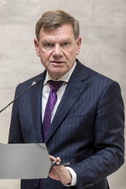 Almanya Dışişleri Bakanı Johann Wadephul, Ukrayna Dışişleri Bakanı Andriy Sybiha ile 30 Haziran 2025 'te Ukrayna' nın Kyiv kentinde düzenlediği ortak basın toplantısında. Yüksek kalite fotoğraf