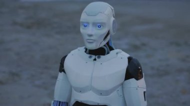 Beyaz Robot Prototip Yapay Zeka 'nın Dış Yüzü. Sibernetik Yapay Zeka Otomatik Sayborg. Çöl manzarası. Alacakaranlık. İyi akşamlar..