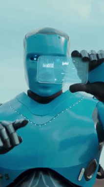 Pürüzsüz ve şık mavi bir robot şeffaf bir vizörle mavi gökyüzüne selam veriyor.