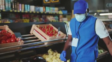 Afrika kökenli Amerikan satışları, süpermarkette çalışan eldiven ve maske danışmanlığı, karaborsa bakkal, organik piyasa çalışanlarını ağırdan alan karaborsa pazarlama.