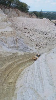 Değişik jeolojilerin inanılmaz ihtişamını çok güzel gösteren eşsiz erozyon desenleri.