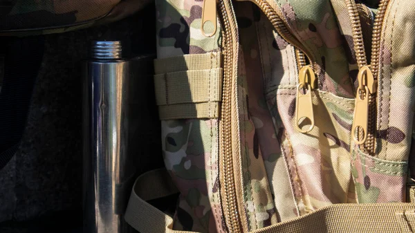Armékamouflage Ryggsäck För Vandring Och Jakt Brun Kamouflagefärg För Påse — Stockfoto