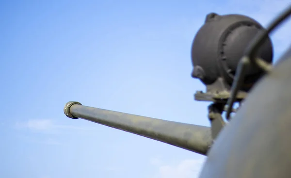 Zırhlı Personel Taşıyıcı Tank Kulesi Ağır Savaş Silahları Gökyüzü Geçmişi — Stok fotoğraf