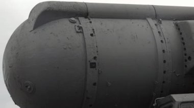 Sovyet balistik füze fırlatma sistemi Pioneer. Kıtalararası füzeleri fırlatmak için kurulum. Orta menzilli füze RSD-10. SS-20 stratejik füze sisteminin mobil fırlatıcısı, Saber.