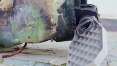 Taktik balistik füzenin parçaları, OTR-21. Rus askeri teçhizatı yok edildi. Tümen seviyesi Tochka U, SS-21 Scarab A, M-21 'in Sovyet füze sisteminin mermisi bitti.