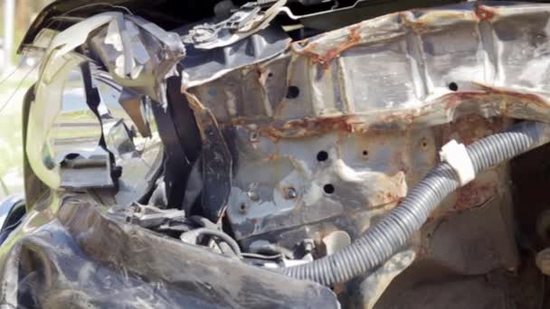 Rozbité Auto Nehodě Tělo Automobilu Poškozeno Při Vážné Autonehodě Srážce — Stock video