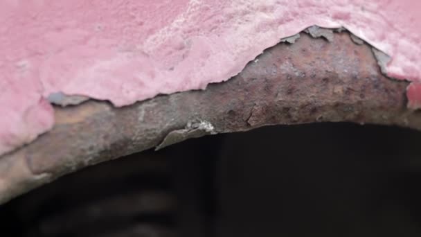 Guardabarros Oxidado Lado Izquierdo Del Primer Plano Del Coche Corrosión — Vídeo de stock