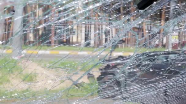 Cracked Car Windshield Accident Close Wrecked Vehicle Collision Pedestrian Car — Vídeos de Stock