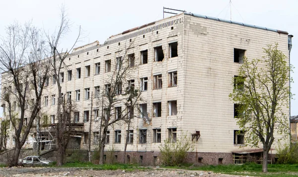 Consequências Guerra Capital Ucrânia Edifício Bombardeado Danificado Por Projécteis Após — Fotografia de Stock