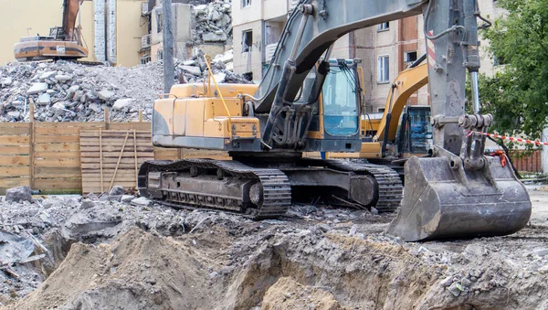 Construção Obras Demolição Apartamentos Vários Andares Cerca Feita Fita Adesiva — Fotografia de Stock