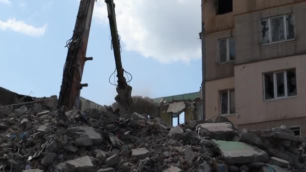 Egy Toronyház Lerombolása Egy Lakóépület Összeomlása Többszintes Lakások Bontására Irányuló — Stock videók